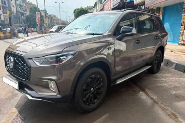 Second-hand 2024 MG Gloster Desert Storm 4x2 7Str for sale in New Delhi