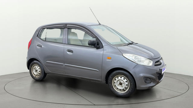 Hyundai i10 Magna 1.1L Second-hand 2015 Hyundai i10 Magna 1.1L for sale in New Delhi