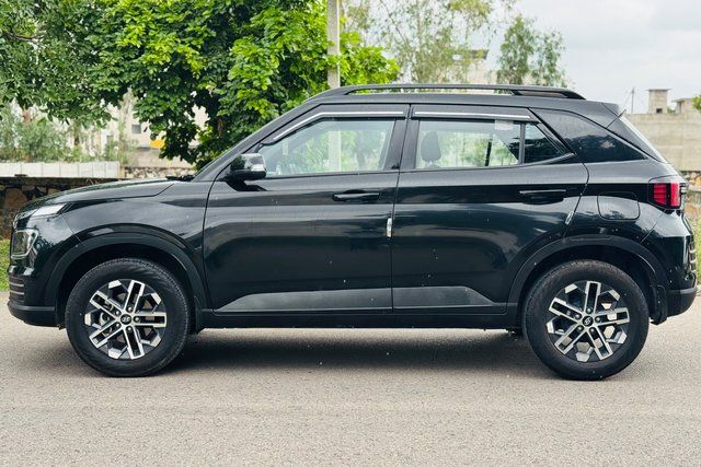 Second-hand 2025 Hyundai Venue S for sale in Jaipur