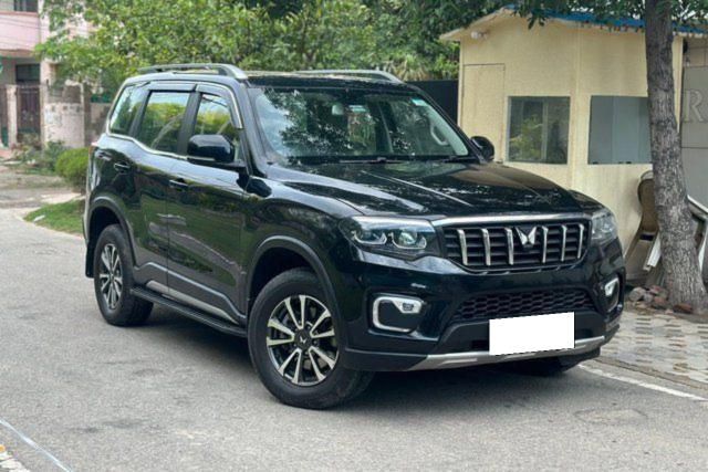 Mahindra Scorpio N Z8 Select AT Second-hand 2024 Mahindra Scorpio N Z8 Select AT for sale in New Delhi