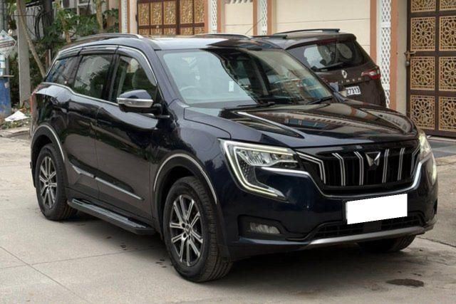Second-hand 2023 Mahindra XUV700 AX7L 7Str Diesel AT for sale in Hyderabad