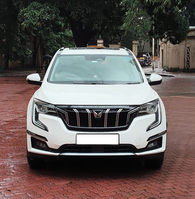 Mahindra XUV700 AX7 AT BSVI Second-hand 2022 Mahindra XUV700 AX7 AT BSVI for sale in Thane
