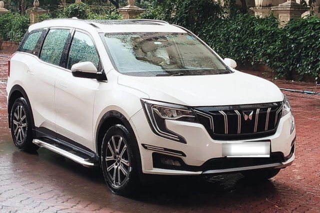 Mahindra XUV700 AX7 AT BSVI Second-hand 2022 Mahindra XUV700 AX7 AT BSVI for sale in Thane