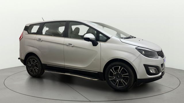 Second-hand 2018 Mahindra Marazzo M8 for sale in Hyderabad