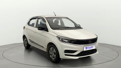 31 Used Tata Tiago in Lucknow