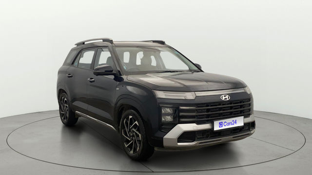 Second-hand 2024 Hyundai Alcazar Signature 6Str DCT for sale in Lucknow