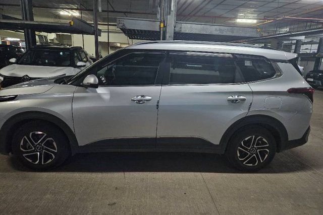 Kia Carens Prestige Plus Opt DCT Second-hand 2024 Kia Carens Prestige Plus Opt DCT for sale in Mumbai