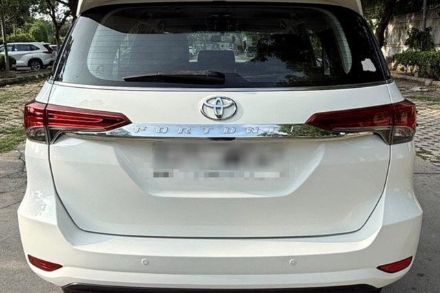 Toyota Fortuner 2.8 4WD AT BSIV Second-hand 2017 Toyota Fortuner 2.8 4WD AT BSIV for sale in New Delhi