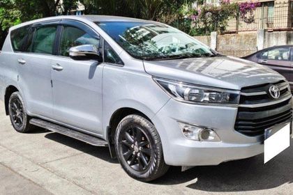 Used 2.5 G (Diesel) 7 Seater BS IV