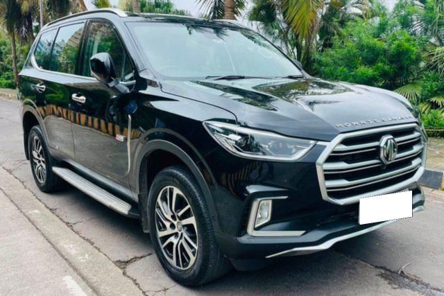 Second-hand 2025 MG Gloster Savvy 4x4 6Str for sale in Mumbai