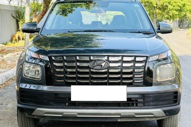 Second-hand 2025 Hyundai Venue S Opt Plus for sale in New Delhi