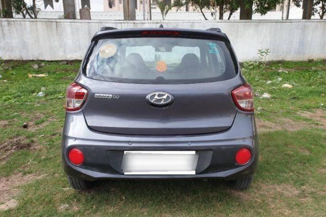 Hyundai Grand i10 1.2 CRDi Magna Second-hand 2019 Hyundai Grand i10 1.2 CRDi Magna for sale in Pune