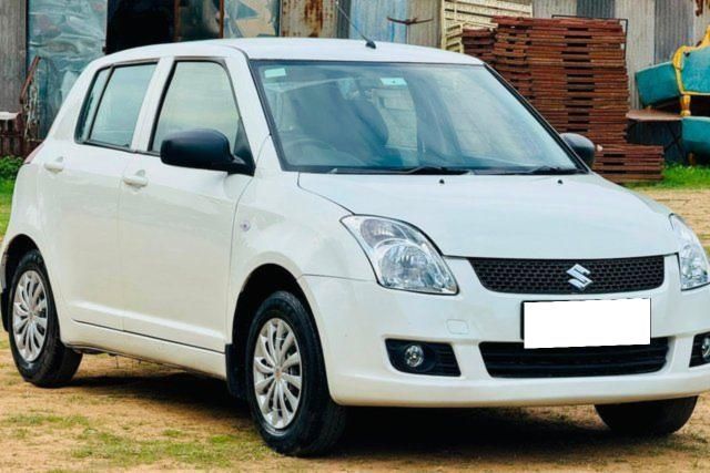 Maruti Suzuki Swift Lxi BSIII Second-hand 2010 Maruti Suzuki Swift Lxi BSIII for sale in Ahmedabad
