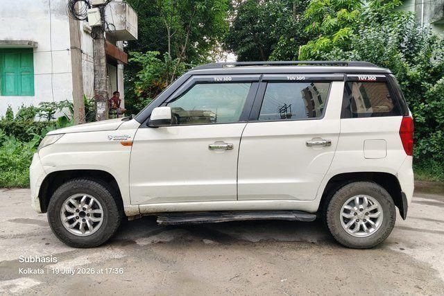 Second-hand 2016 Mahindra TUV 300 T8 for sale in Kolkata