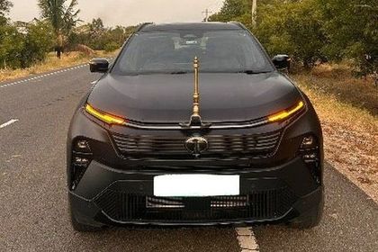 Tata Harrier EV Empowered QWD 75 Stealth