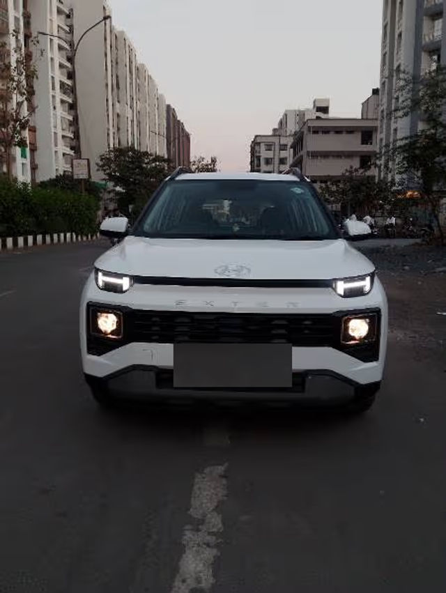 Hyundai Exter SX CNG Second-hand 2024 Hyundai Exter SX CNG for sale in Surat