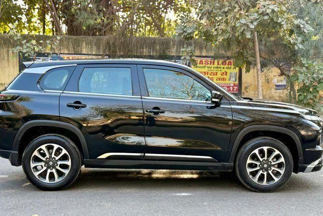 Second-hand 2024 Maruti Suzuki Grand Vitara Zeta for sale in New Delhi