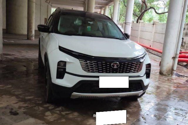Second-hand 2024 Tata Safari Accomplished Plus Dark for sale in Mumbai