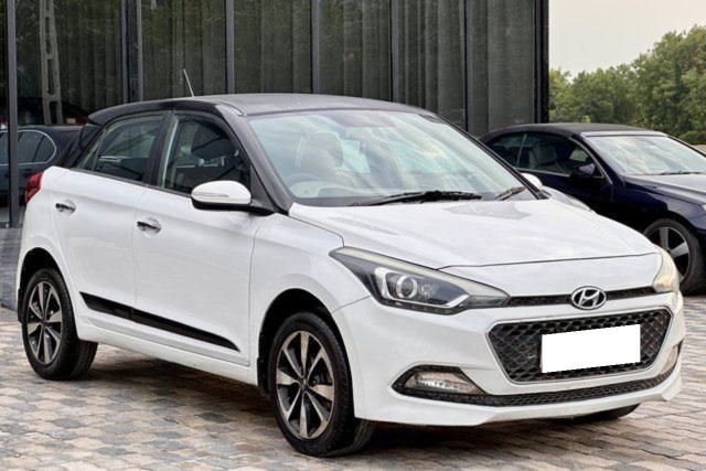 Second-hand 2016 Hyundai i20 Asta 1.4 CRDi for sale in Ahmedabad