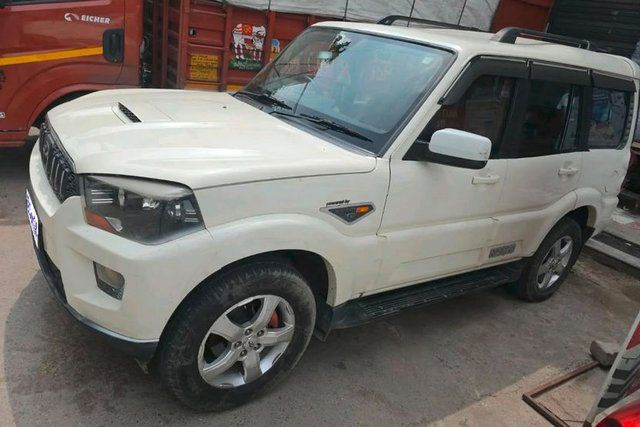 Mahindra Scorpio 1.99 S10 Second-hand 2017 Mahindra Scorpio 1.99 S10 for sale in New Delhi