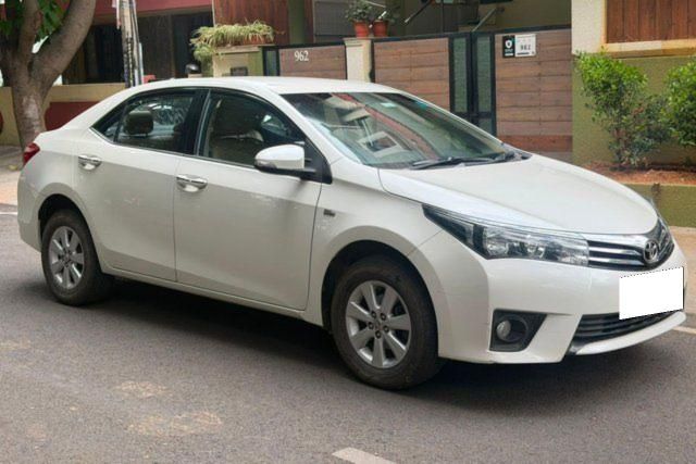 Second-hand 2016 Toyota Corolla Altis 1.8 J for sale in Bangalore