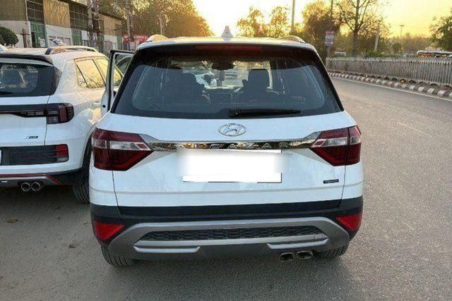 Hyundai Alcazar 1.5 Signature (O) 7-Seater Diesel AT Second-hand 2023 Hyundai Alcazar 1.5 Signature (O) 7-Seater Diesel AT for sale in Gurgaon