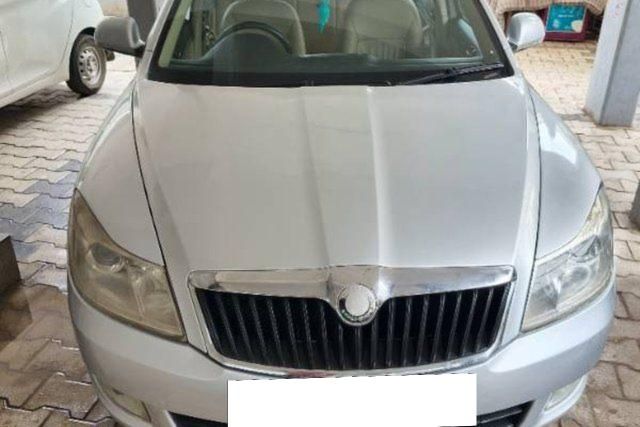 Second-hand 2009 Skoda Laura 1.9 TDI AT Elegance for sale in Nashik