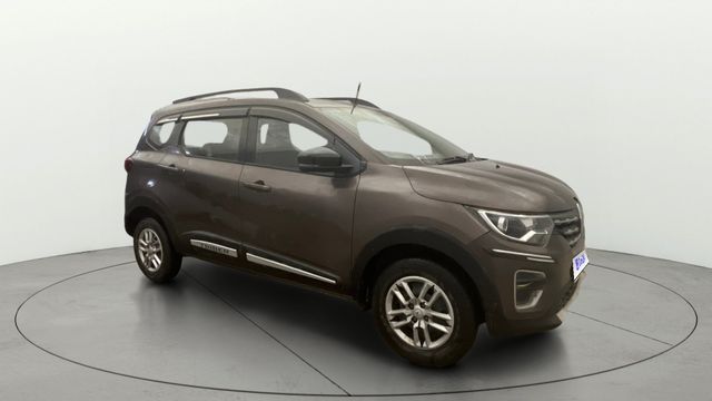 Second-hand 2022 Renault Triber RXT BSVI for sale in New Delhi