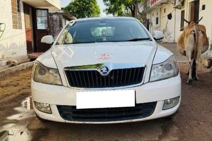 Used Ambiente 2.0 TDI CR MT