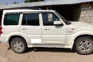 Used VLX 4WD AIRBAG AT BSIV