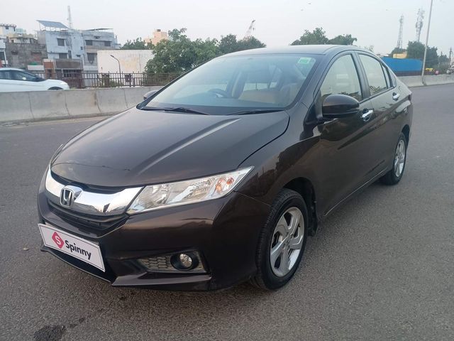 Second-hand 2016 Honda City V MT for sale in Allahabad