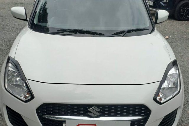 Second-hand 2023 Maruti Suzuki Swift VXI for sale in Ahmedabad