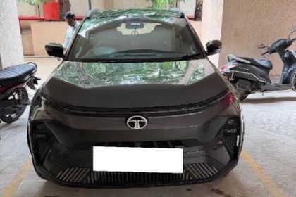 Tata Nexon EV Fearless LR