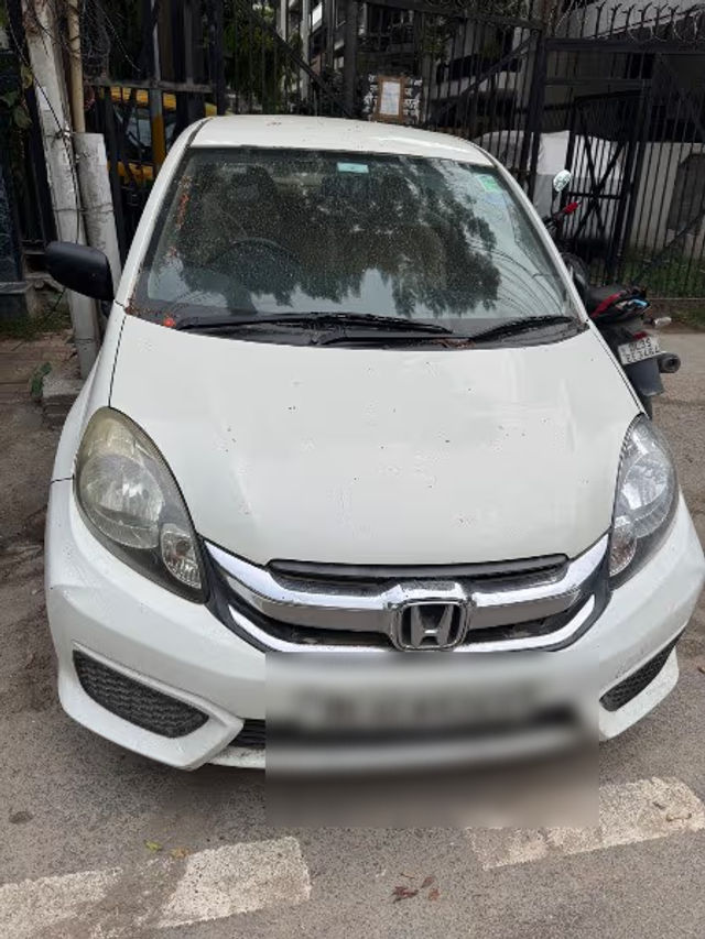 Second-hand 2017 Honda Amaze E i-VTEC for sale in New Delhi