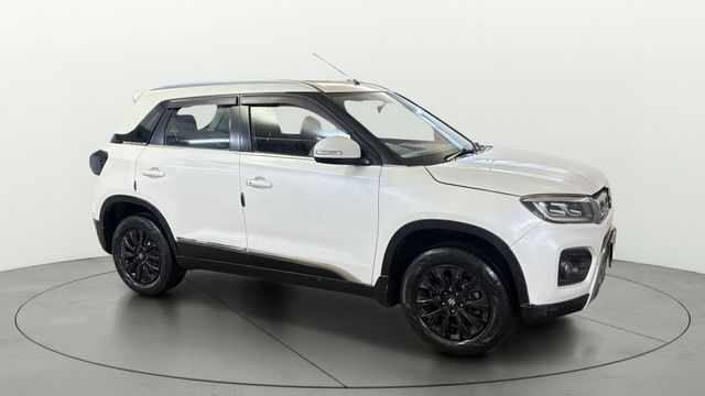 Second-hand 2022 Maruti Suzuki Vitara Brezza ZXI for sale in New Delhi