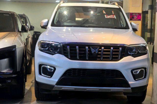 Mahindra Scorpio N Z8L Diesel AT Second-hand 2025 Mahindra Scorpio N Z8L Diesel AT for sale in Kolkata