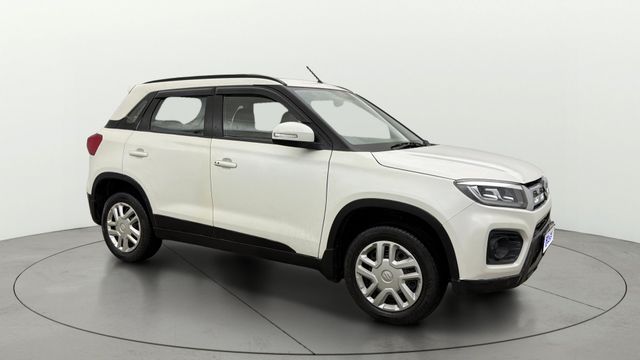 Second-hand 2022 Maruti Suzuki Vitara Brezza VXI AT for sale in New Delhi