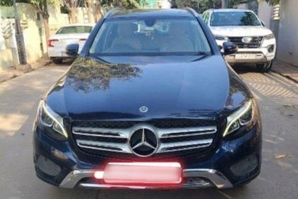 Used 220d 4MATIC Style