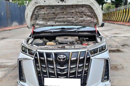 Used 2.5 ZX Diesel 7 Seater