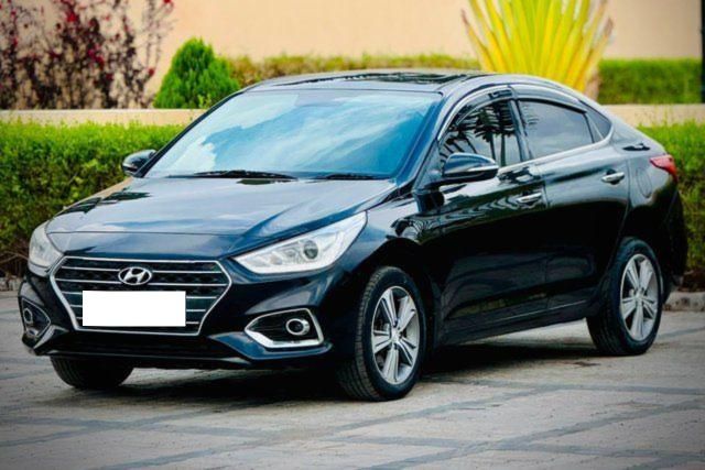 Hyundai Verna CRDi 1.6 SX Option Second-hand 2018 Hyundai Verna CRDi 1.6 SX Option for sale in Surat