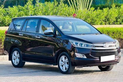 2018 Toyota Innova Crysta 2.8 GX AT बीएस4