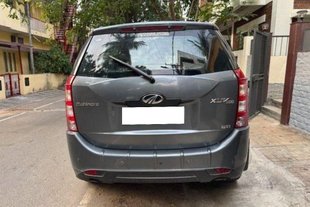 Second-hand 2014 Mahindra XUV500 W8 FWD for sale in Bangalore