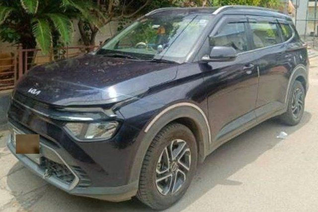 Second-hand 2022 Kia Carens Prestige Plus Diesel BSVI for sale in Hyderabad