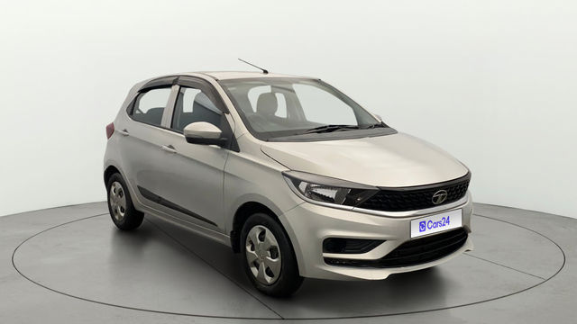 Second-hand 2020 Tata Tiago XT BSVI for sale in Lucknow