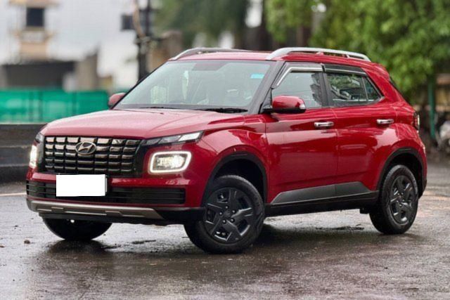 Hyundai Venue S Opt 2023-2025 Second-hand 2023 Hyundai Venue S Opt 2023-2025 for sale in Surat
