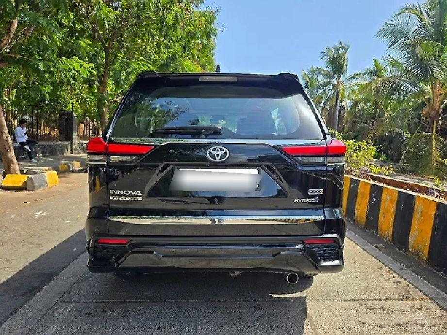 Buy Used Toyota Innova Hycross ZX Optional Hybrid of 2024 model