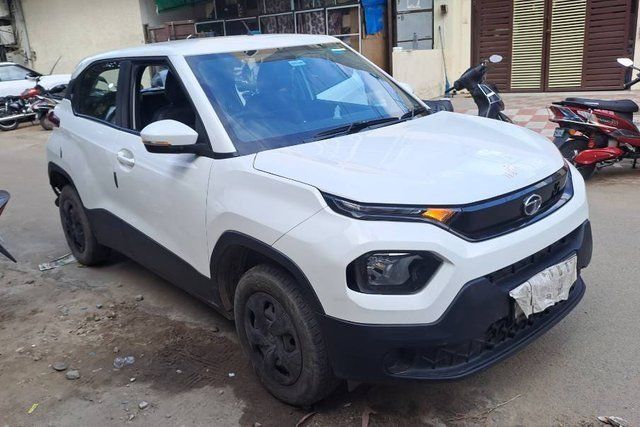 Second-hand 2023 Tata Punch Adventure AMT for sale in Jaipur