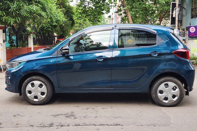 Tata Tiago XT Second-hand 2023 Tata Tiago XT for sale in Kolkata