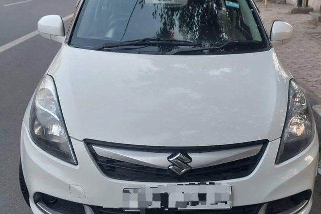Second-hand 2016 Maruti Suzuki Swift Dzire LXI Option for sale in New Delhi