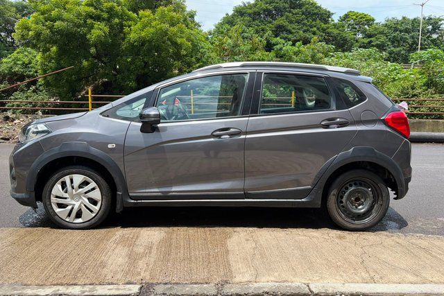 Second-hand 2017 Honda WR-V i-VTEC S for sale in Pune